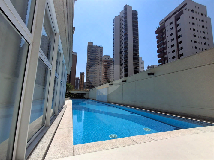 Foto REO1126141