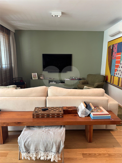 Foto REO1126145