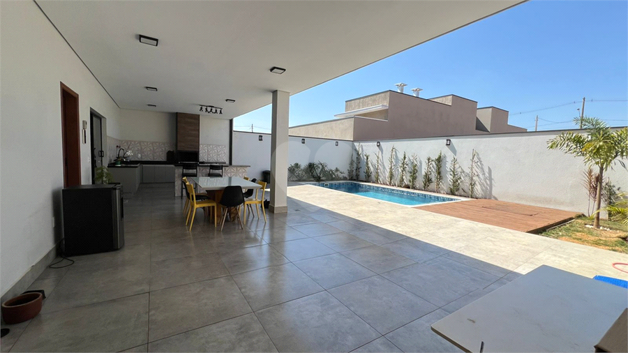 Foto REO1126235
