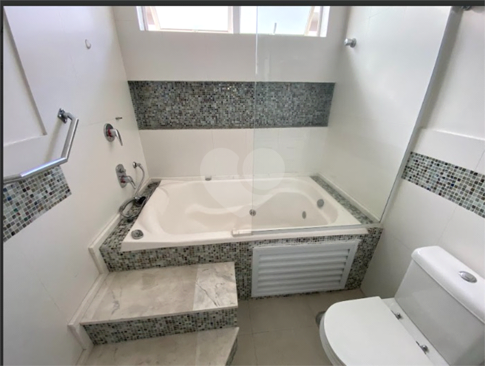 Foto REO1126247
