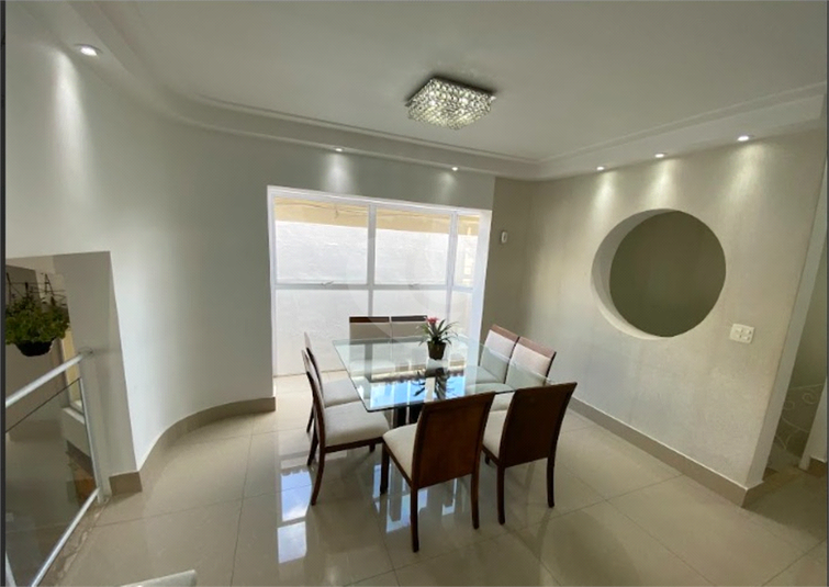 Foto REO1126247