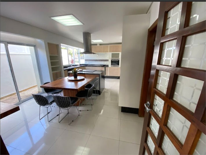 Foto REO1126247