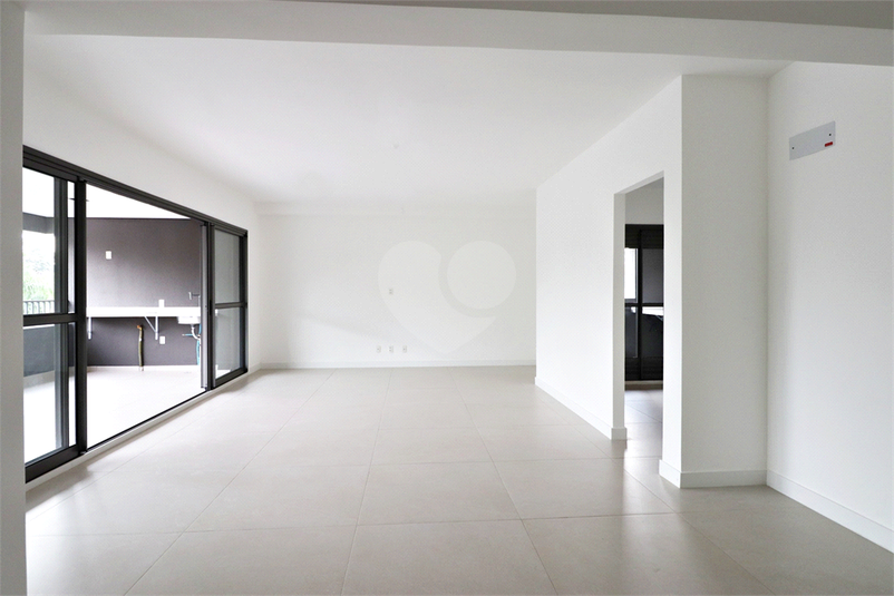 Foto REO1126296