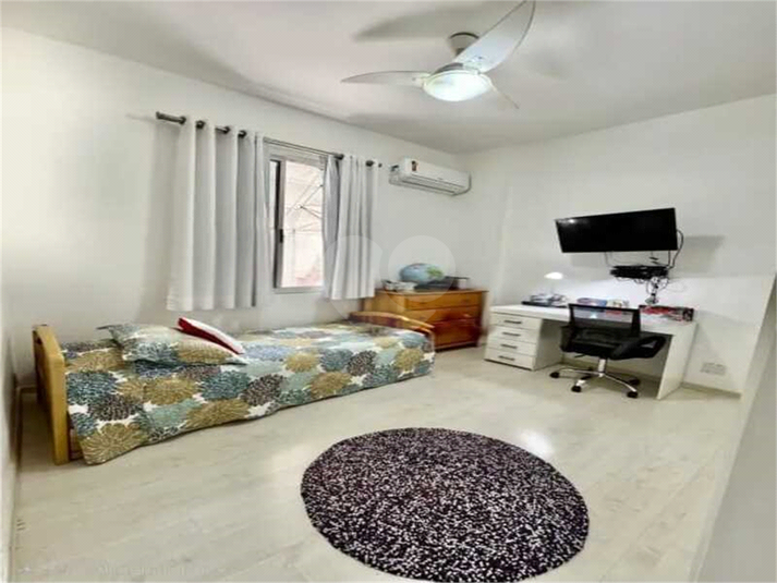 Foto REO1126298