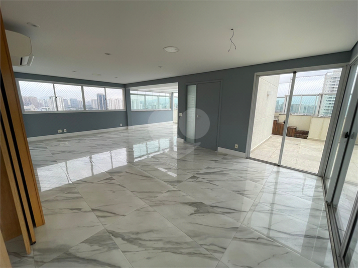 Foto REO1126300
