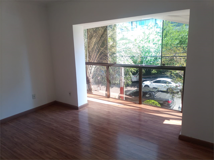 Foto REO1126341