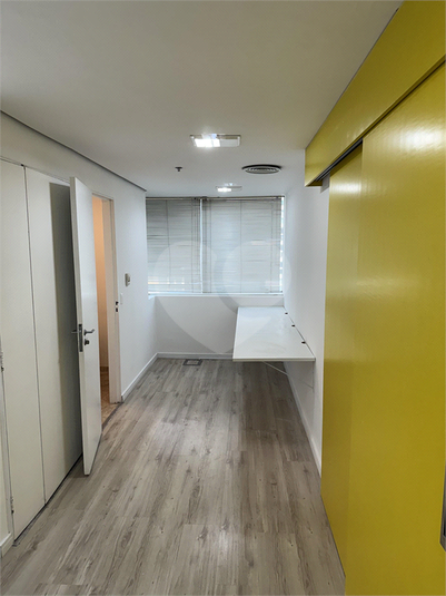 Foto REO1126375