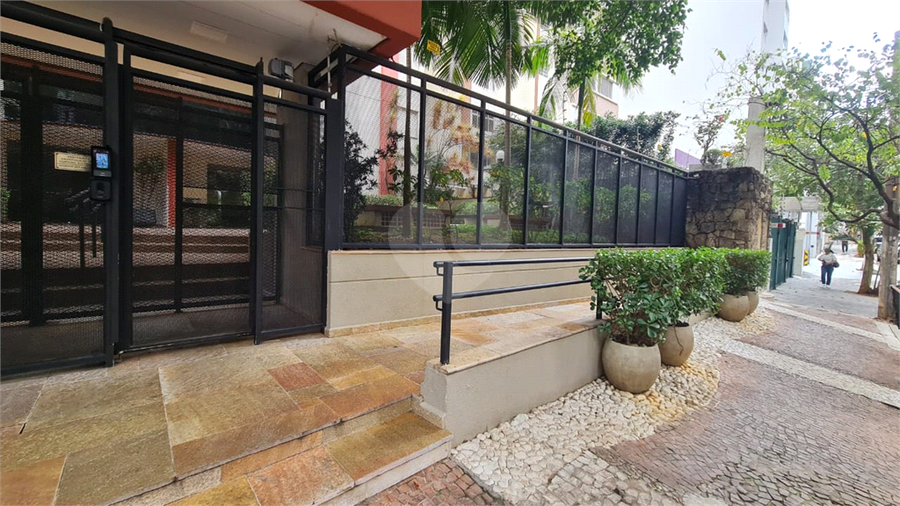 Foto REO1126398