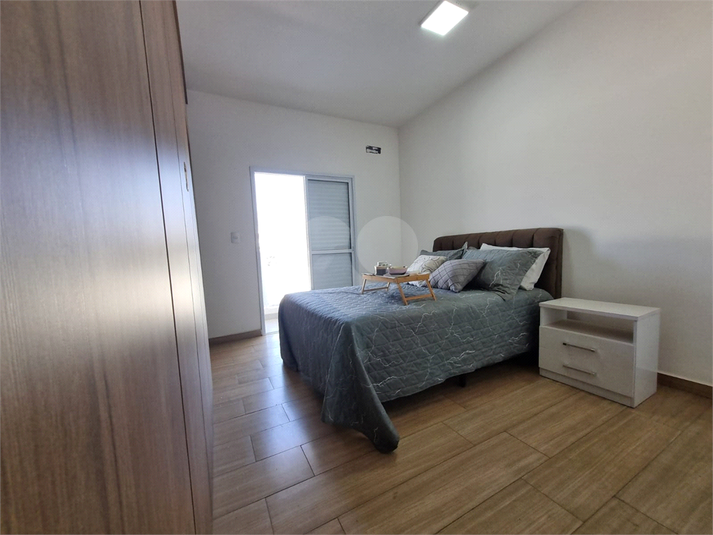 Foto REO1126433