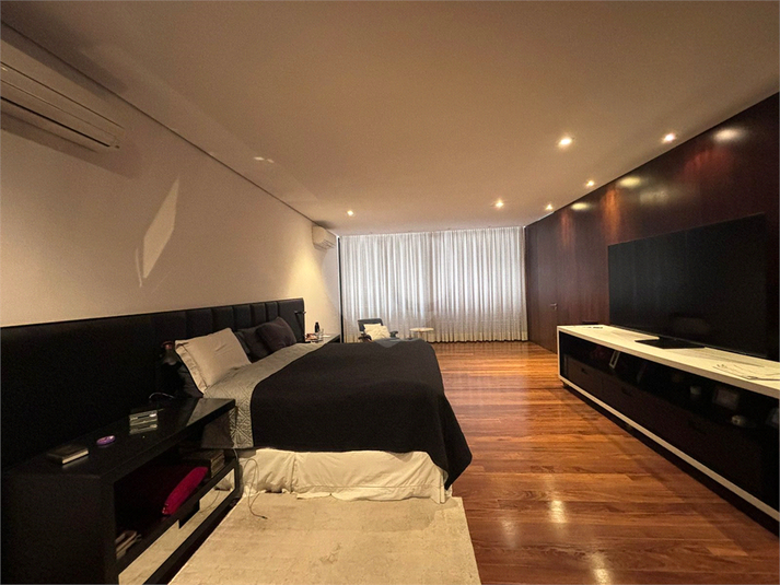 Foto REO1126472