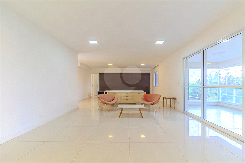 Foto REO1126489