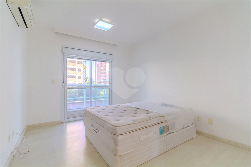 Foto REO1126489
