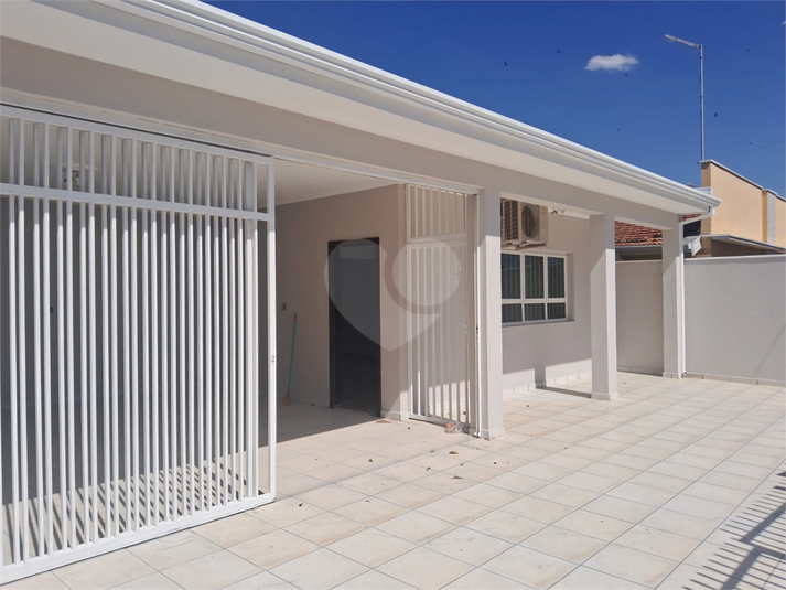 Foto REO1126546