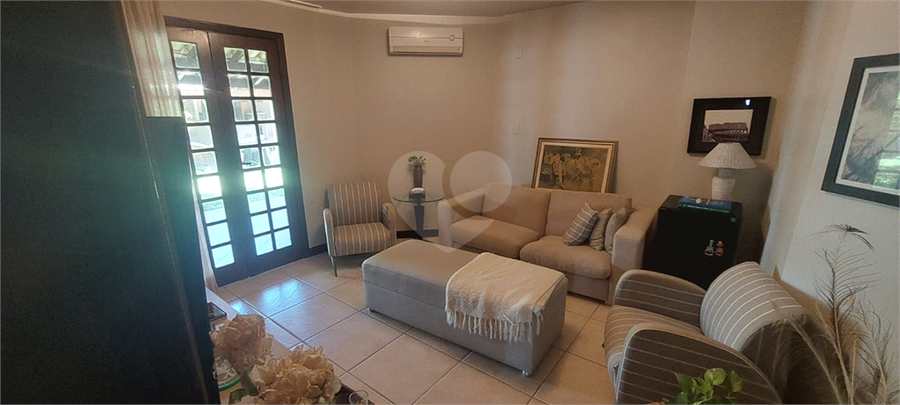 Foto REO1126548