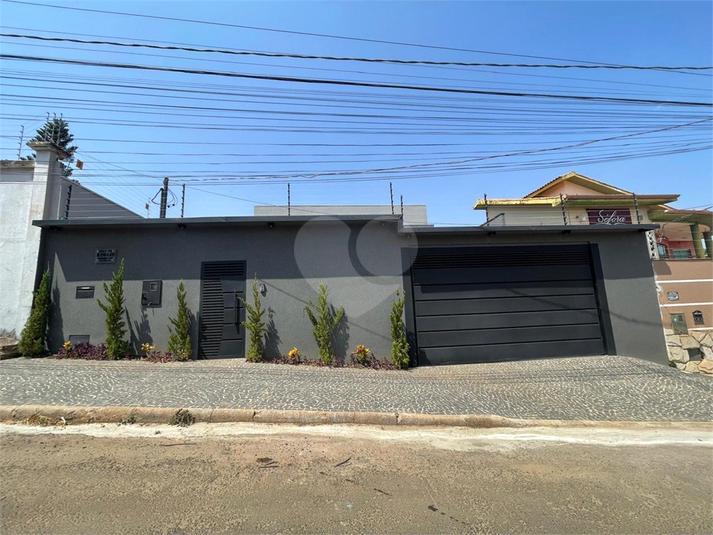 Foto REO1126551