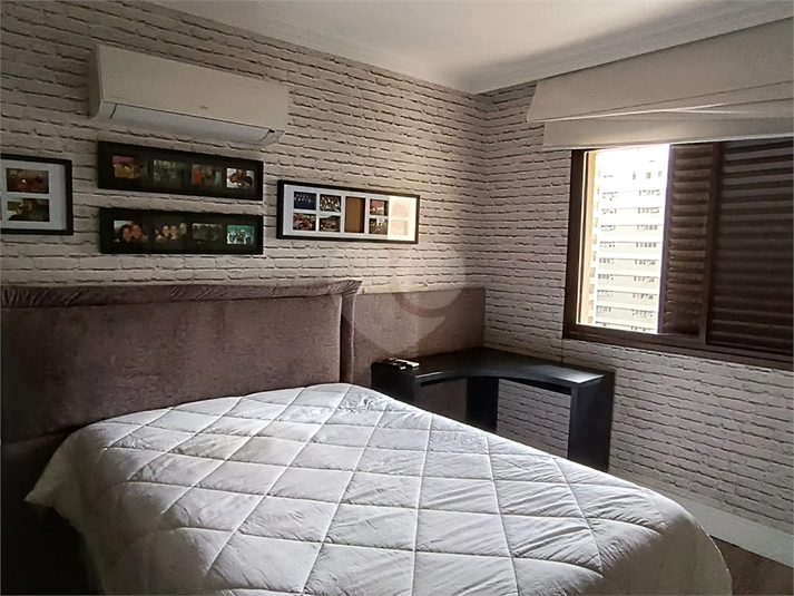 Foto REO1126583