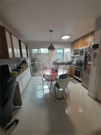 Foto REO1126602