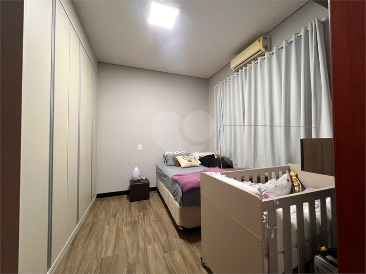Foto REO1126629