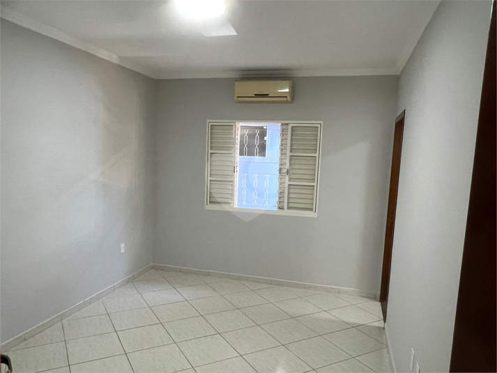 Foto REO1126652