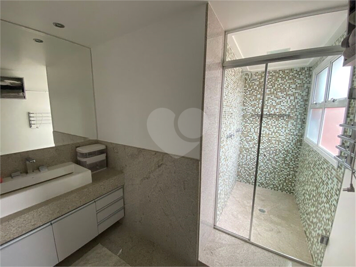 Foto REO1126668