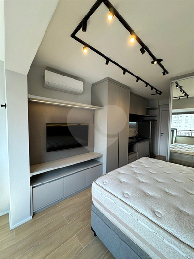 Foto REO1126675