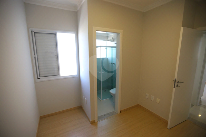 Foto REO1126687