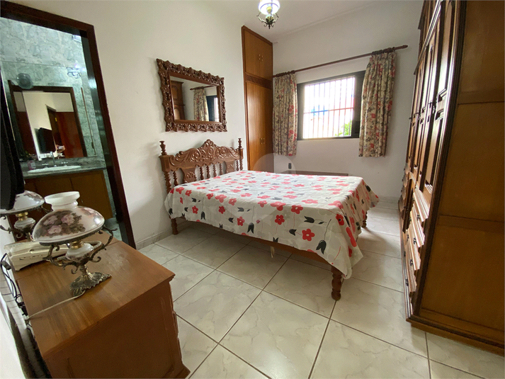 Foto REO1126690