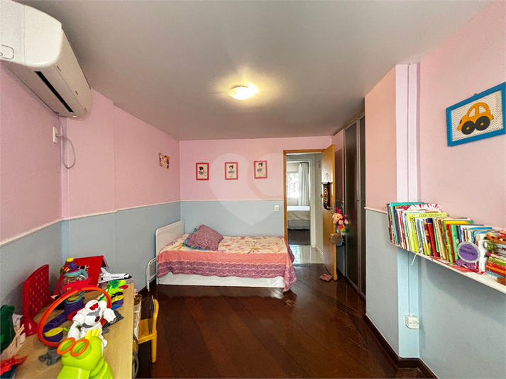 Foto REO1126747