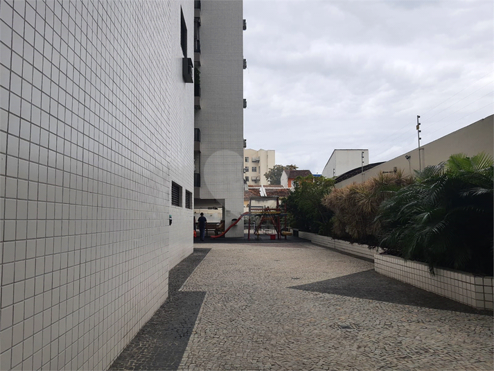 Foto REO1126750