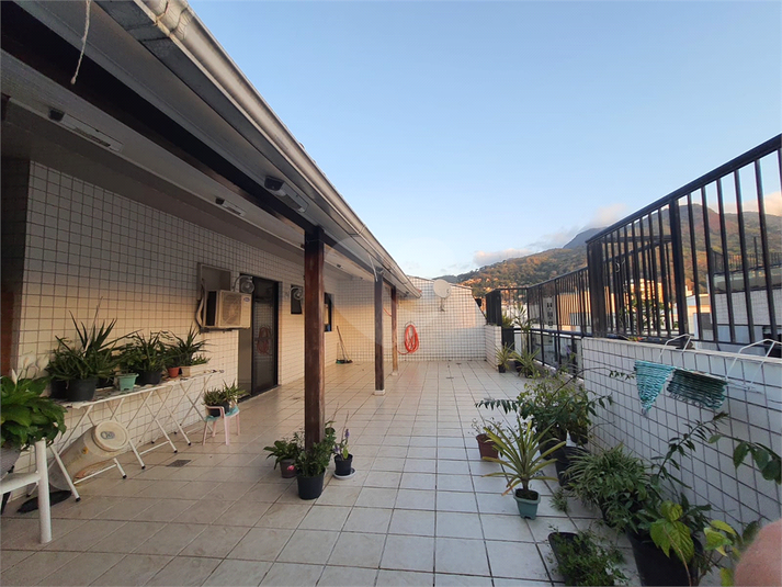 Foto REO1126750