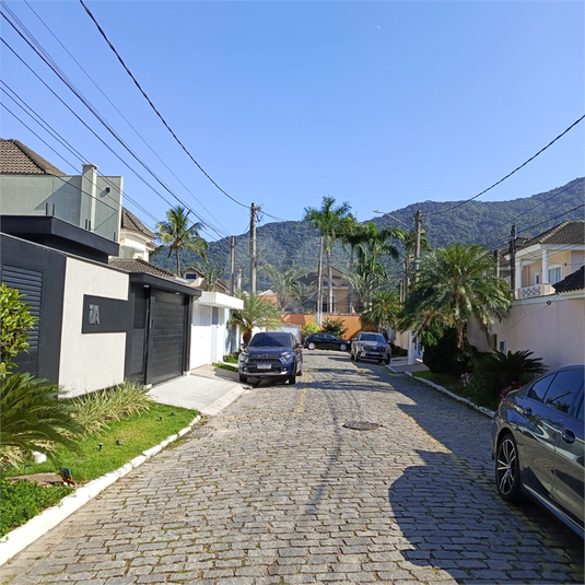 Foto REO1126760