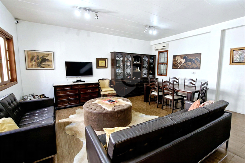 Foto REO1126854