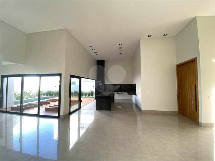 Foto REO1126874