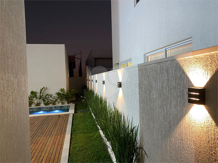 Foto REO1126874