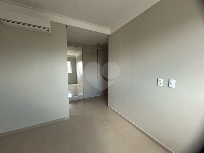 Foto REO1126877