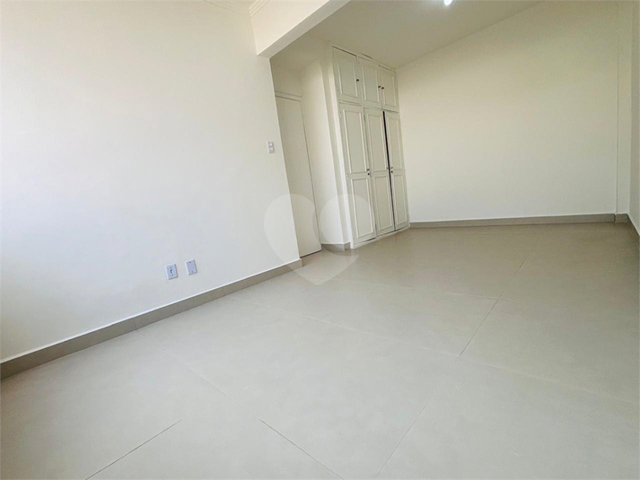 Foto REO1126891