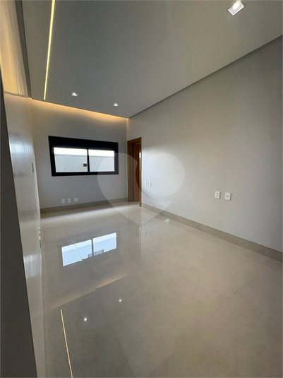 Foto REO1126910