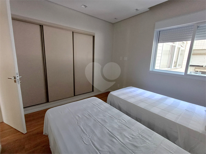 Foto REO1126968