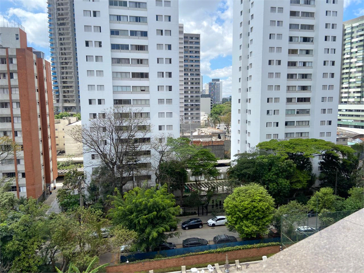 Foto REO1126971