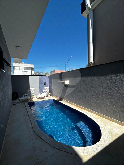 Foto REO1126993