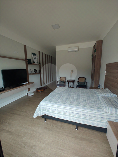 Foto REO1127000