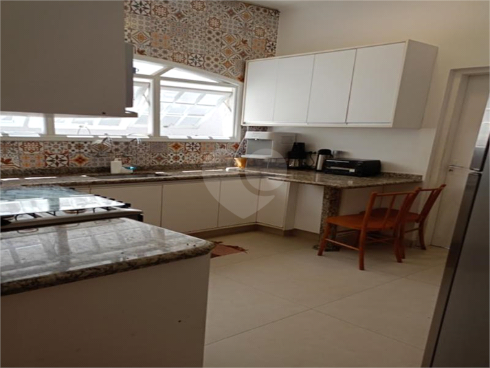 Foto REO1127075