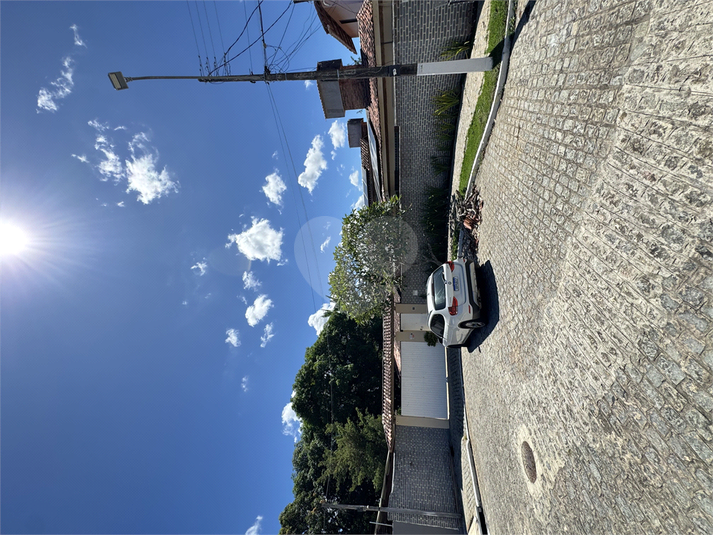 Foto REO1127156