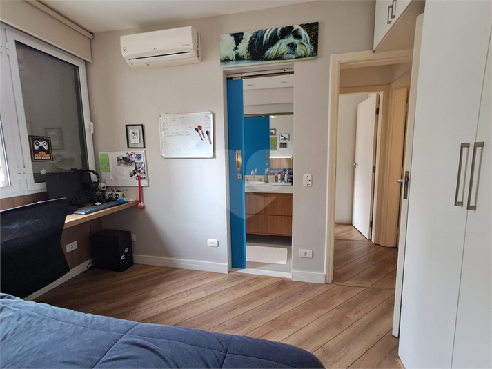 Foto REO1127265