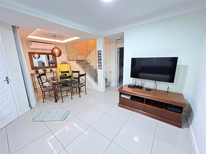 Foto REO1127275