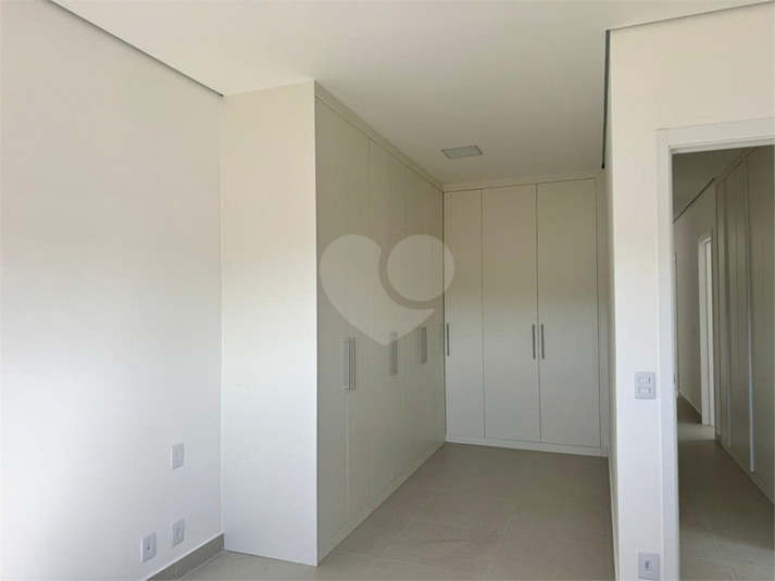 Foto REO1127280