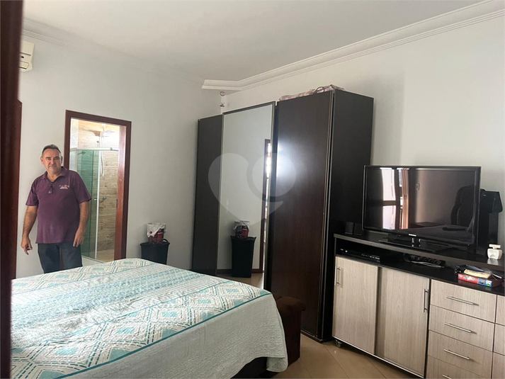 Foto REO1127296