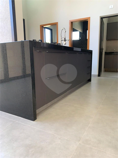 Foto REO1127306