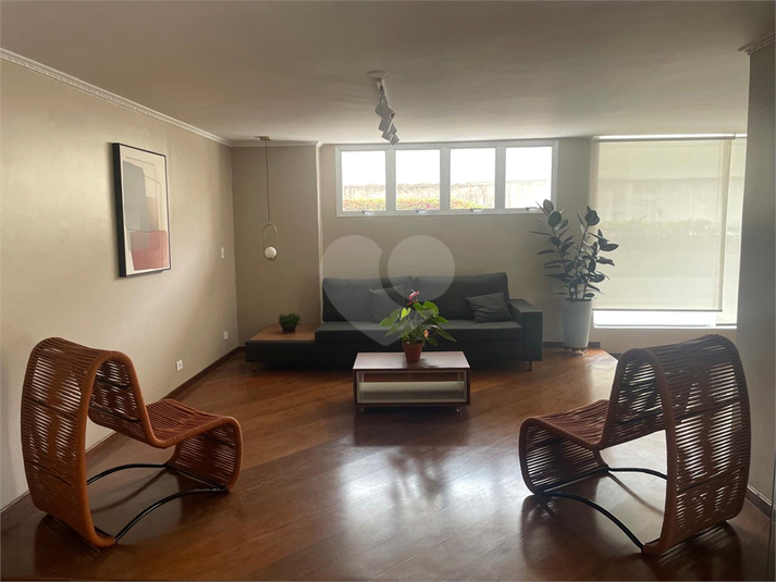 Foto REO1127308