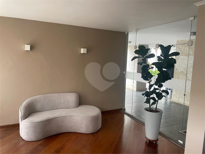 Foto REO1127308